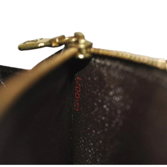 LOUIS VUITTON WALLET